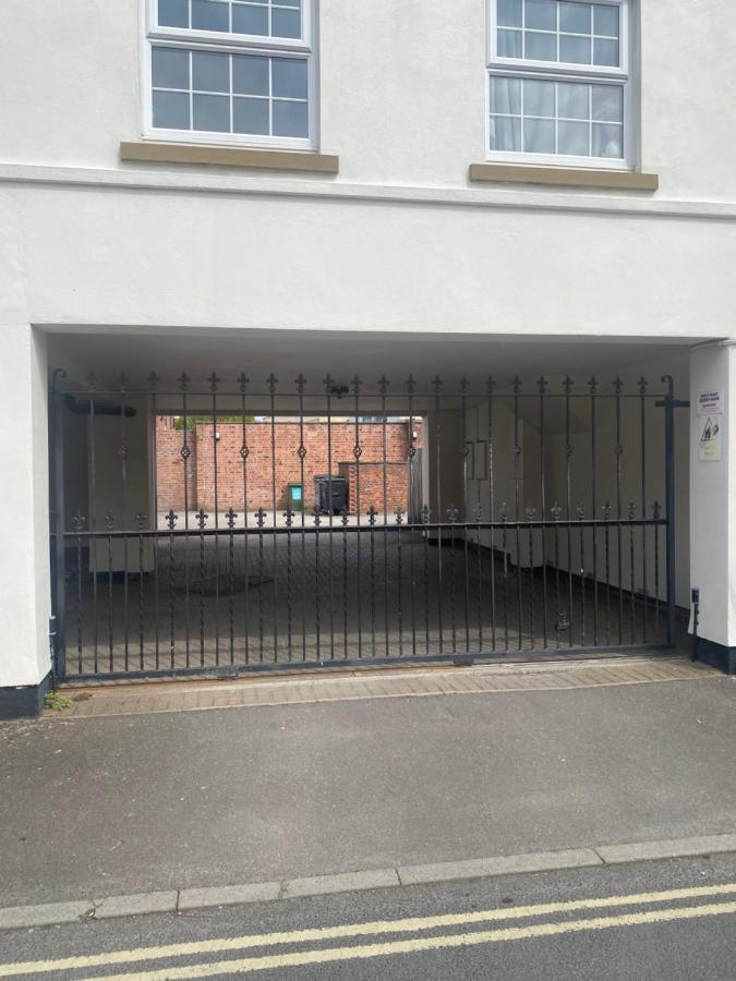 York City Centre, Recently Renovated 2 Bedroom Flat 外观 照片